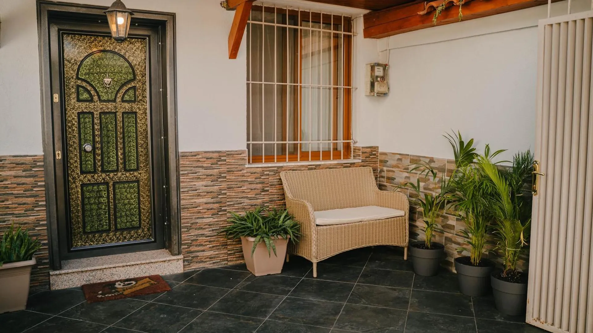 Peaceful Villa In New Bazaar Tirana 0*,  Albania