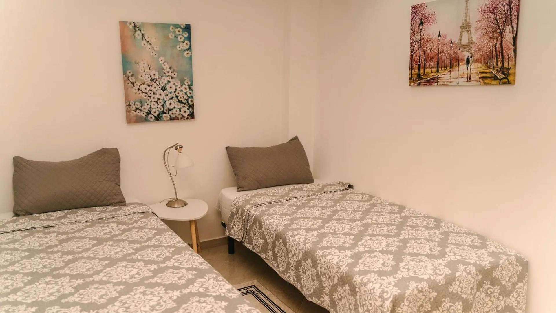 Peaceful Villa In New Bazaar Tirana